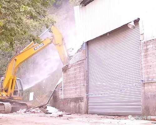 大沥镇雷霆出击，强制拆除黄岐林场消防通道违建，筑牢安全屏障